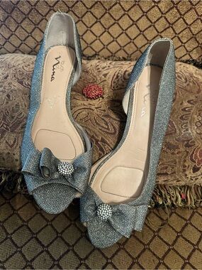 Touch of Nina Silver Sparkle Bow Mini Wedge with Rhinestone Accent